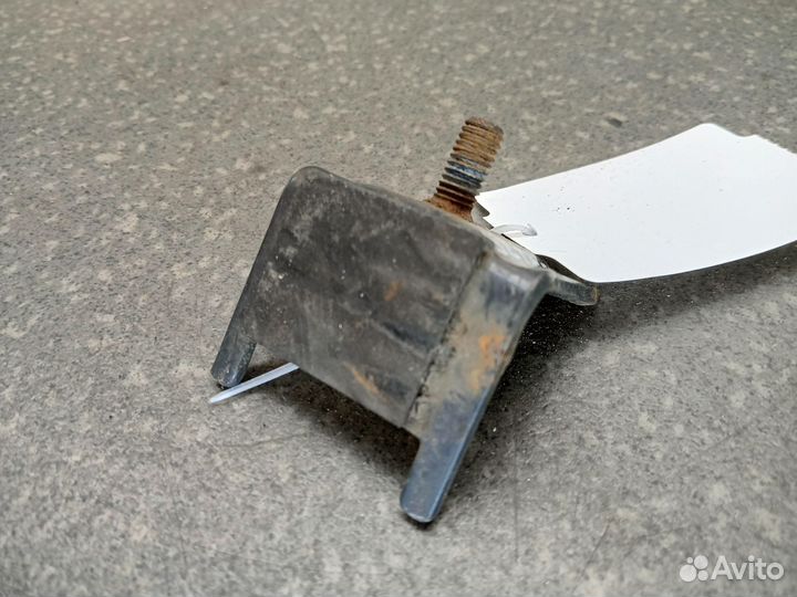 Кронштейн монтажный scania R770