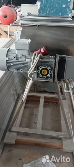 Маслобойка, тележка для творога, насос пищевой