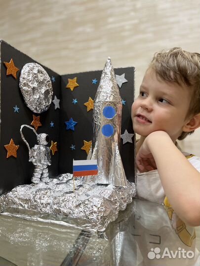 Поделка ко дню космонавтики