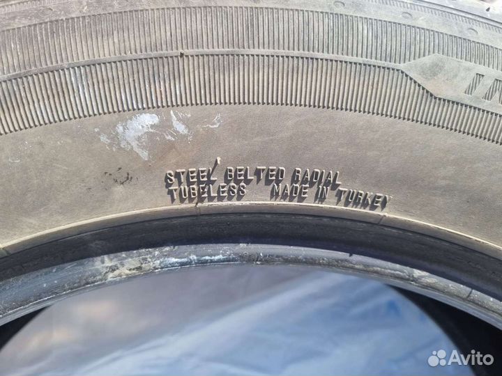 Dunlop SP Sport FM800 225/13.5 R18