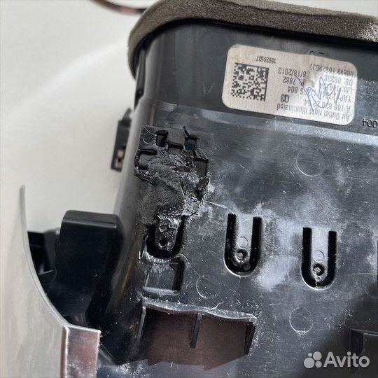 Дефлектор воздушный правый Мерседес w166