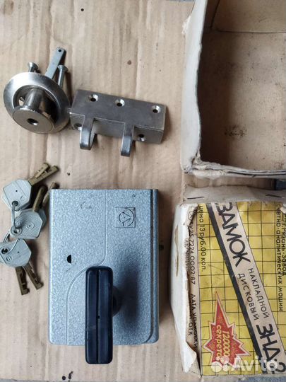 Замок дверной накладной СССР сам