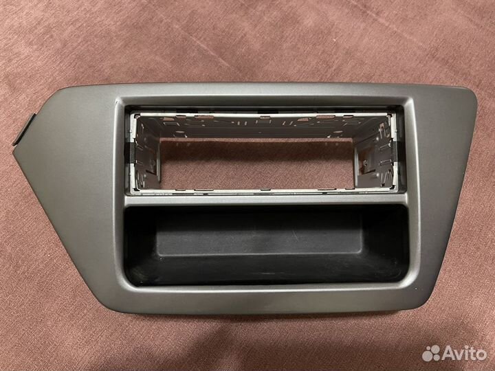 Рамка для магнитолы кио рио 3