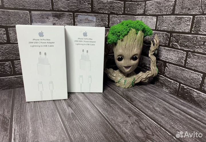 Зарядное устройство на iPhone 20w