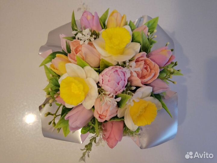 Букет из мыла ручной работы (тюльпан, нарцисс)