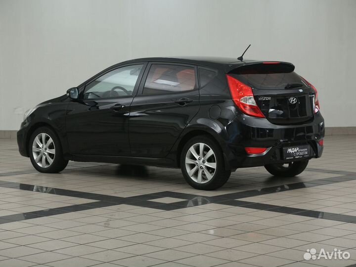 Hyundai Solaris 1.4 AT, 2011, 165 700 км