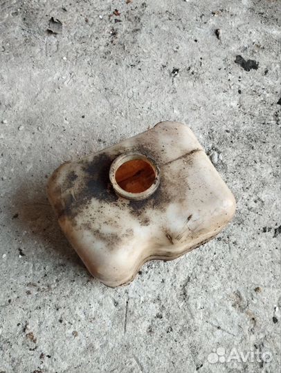 Бачок расширительный Mitsubishi Pajero 2