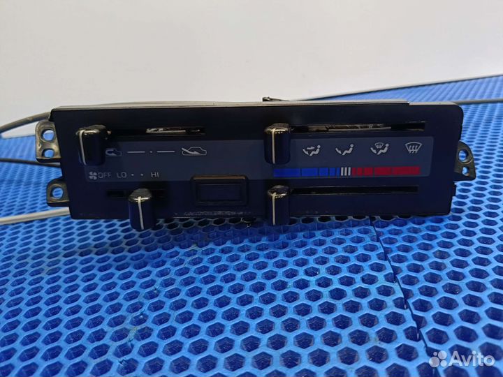 Блок управления климат-контролем Toyota Carina