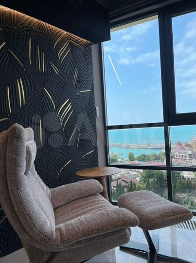 4-к. квартира, 180 м², 14/18 эт.