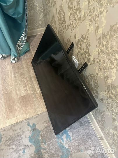 Телевизор samsung