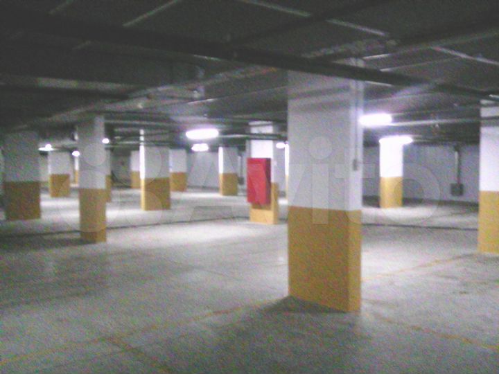 Машиноместо, 14 м²