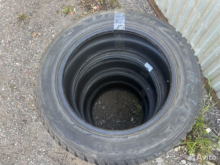 Kumho I'Zen KW22 225/55 R17 101T