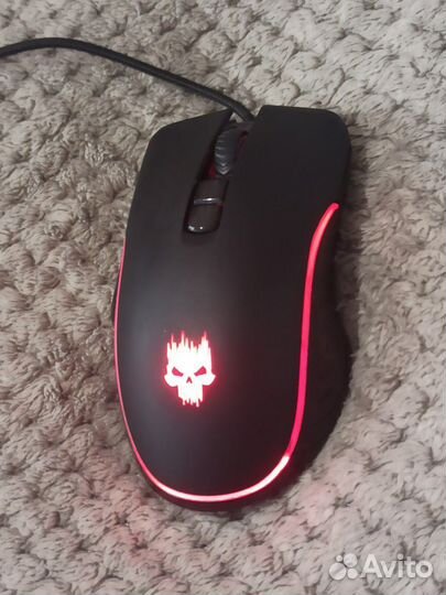 Игровая клавиатура и мышь