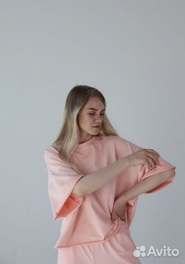 Костюм женский новый