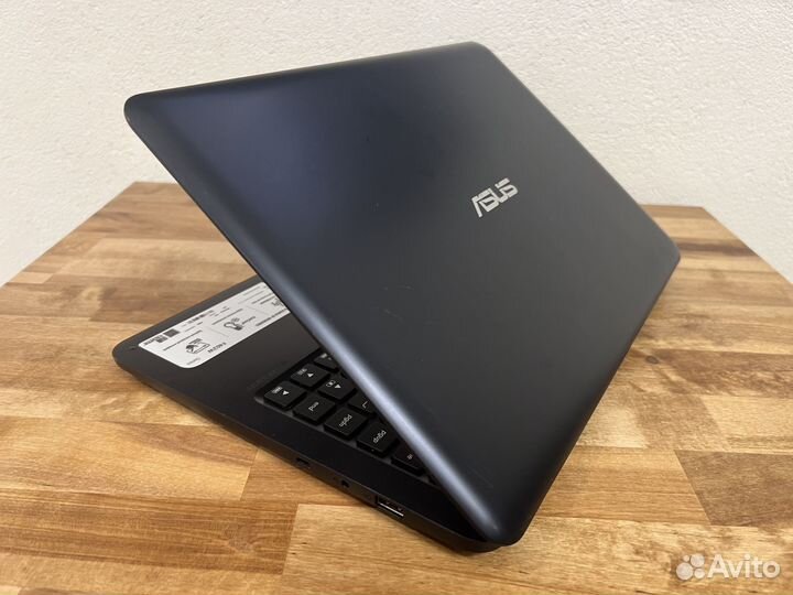 2020 быстрый ультрабук Asus 4 ядра 4Gb SSD32+240Gb