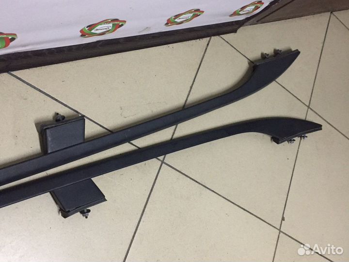 Volvo V70 Рейлинги