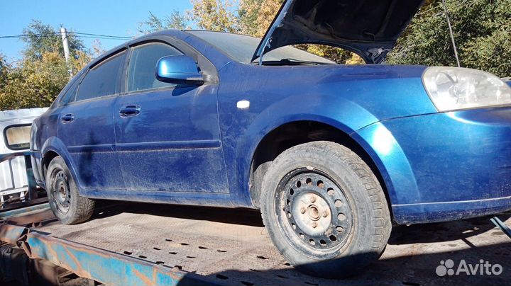 Шевроле Лачетти седан - авто по запчастям 2012 год
