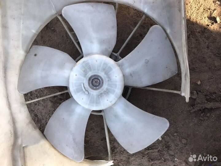 Моторчик вентилятора охлаждения toyota corolla