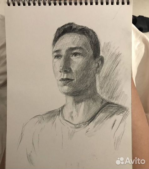 Портреты карандашом, мягкими материалами