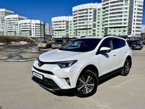 Toyota RAV4 2.0 CVT, 2018, 46 000 км, с пробегом, цена 3 050 000 руб.