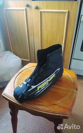 Ботинки лыжные Фишер RC5 classic р-р 45