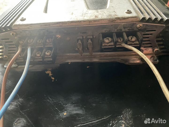 Сабвуфер и усилитель