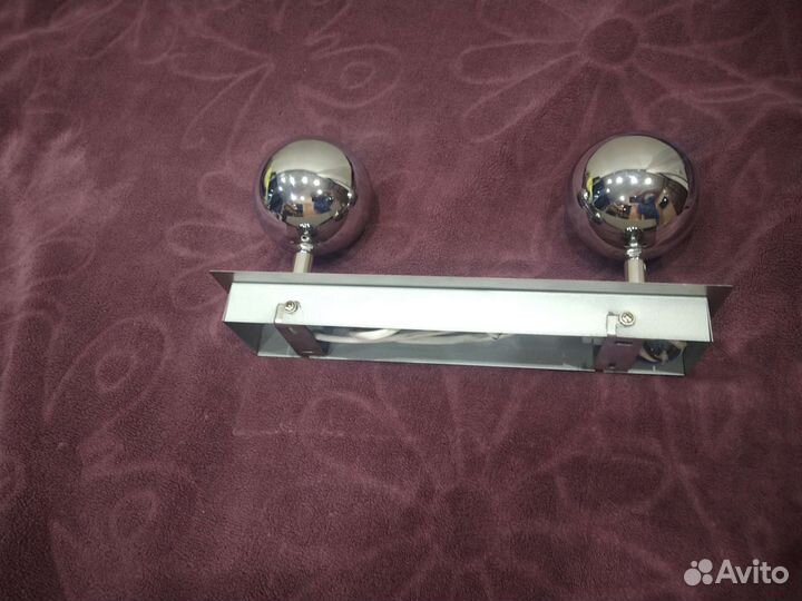 Светильник поворотный спот