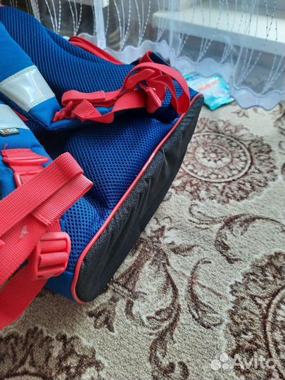 Рюкзак школьный