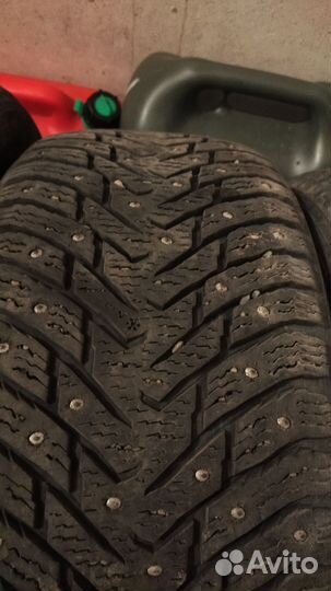 Nokian Tyres Hakkapeliitta 8 225/50 R17 98