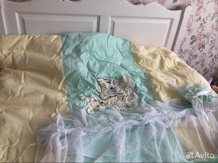 Одеяльце в кроватку и балдахин