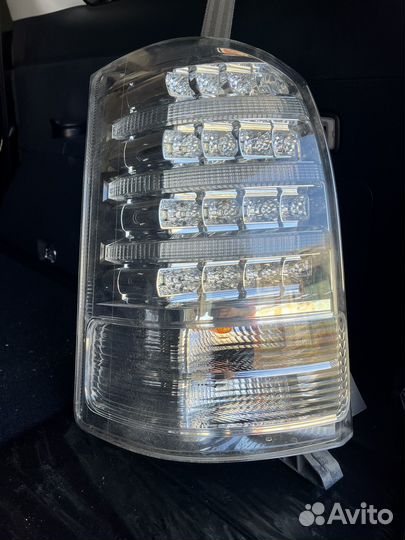 Wish фонарь задний