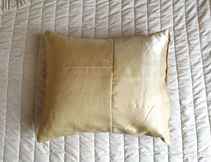 Пуховые подушки, новые и б/у. Разные. Диванные