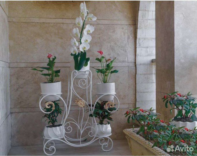 Подставка для цветов напольная металлическая