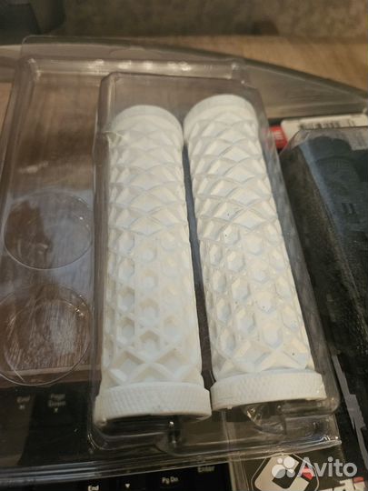 Грипсы ODI ruffian, vans, yeti, troy LEE новые и