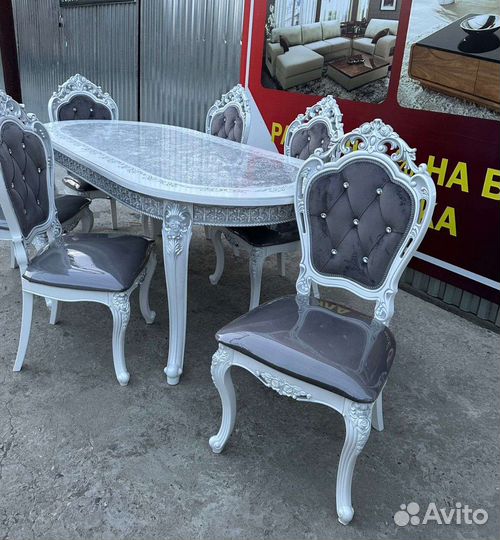 Столы и стулья 