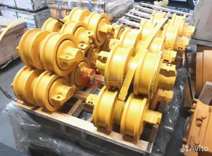 Каток опорный Liebherr 2270-9401A