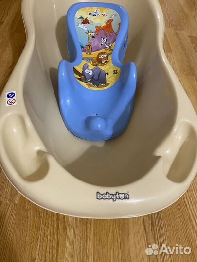 Ванночка для купания с горкой