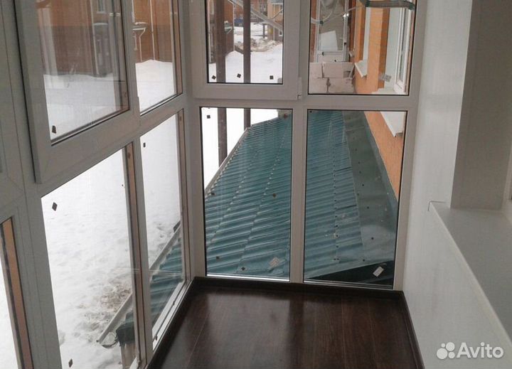 Остекление балконов и лоджий в рассрочку X1017