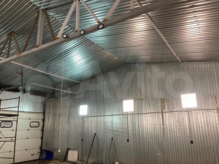 Гараж, > 30 м²