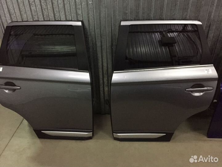 Дверь задняя Митсубиси Аутлендер 3