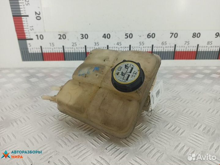 Бачок расширительный Ford Kuga 2009 3M5H8K218AJ