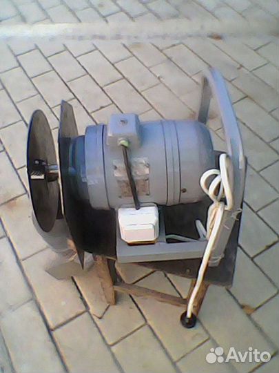 Овощерезка (дробилка для яблок ) электрическая