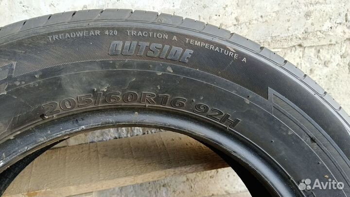 Kumho Ecowing ES01 KH27 205/60 R16