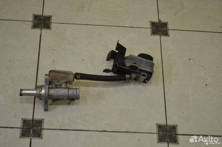 Главный тормозной цилиндр Mazda 3 BK