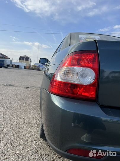 LADA Priora 1.6 МТ, 2011, 200 634 км