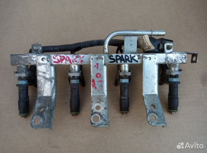 Топливная рампа Chevrolet Spark M300 1.0 2012
