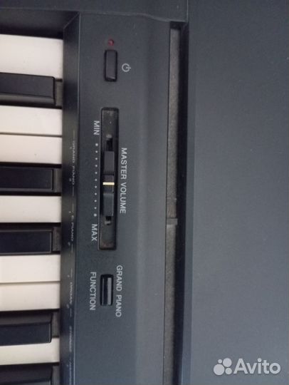 Цифровое пианино yamaha