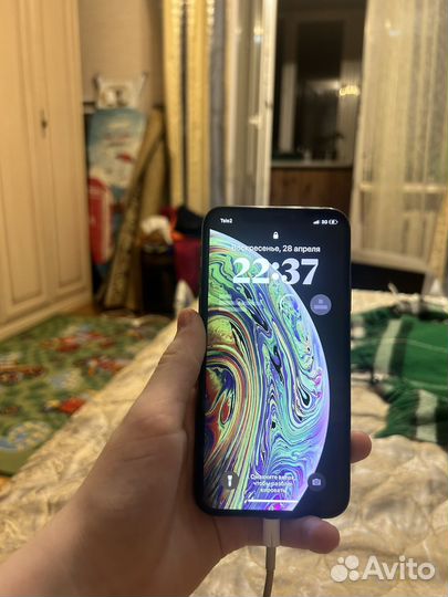 iPhone Xs, 64 ГБ