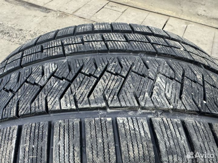 Triangle Snowlink TWT02 275/35 R20 102V