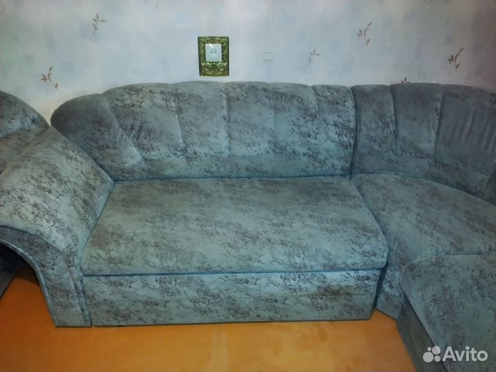 Угловой диван